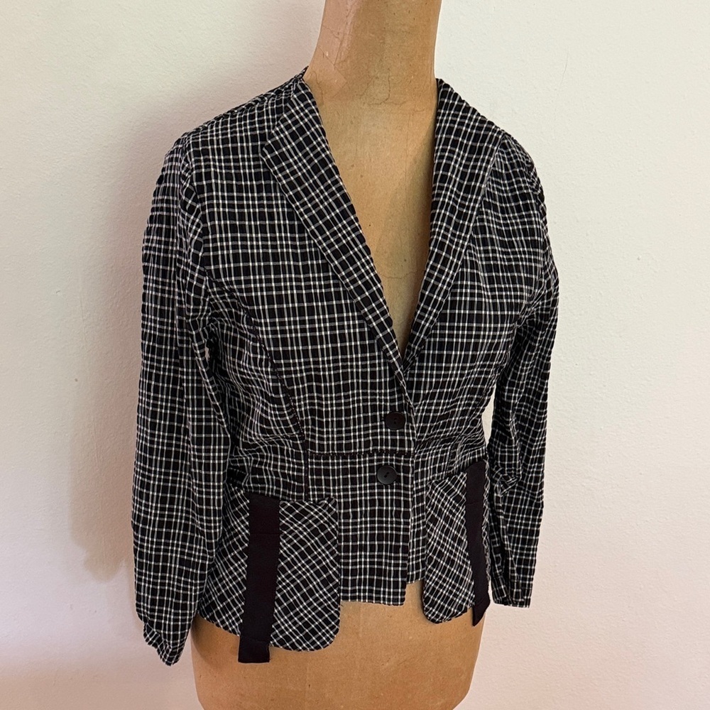 Porto sz 0 lightweight Packable plaid Jacket button closure great pre owned cond